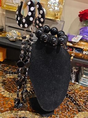 Vintage Black Polka Dot Drop Earrings with Matching Bead Bracelet